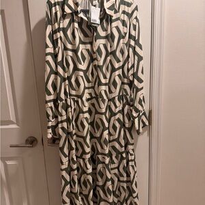 H&M Long Sleeve Dress with Geometric Khaki Green and Cream Design. Size L.